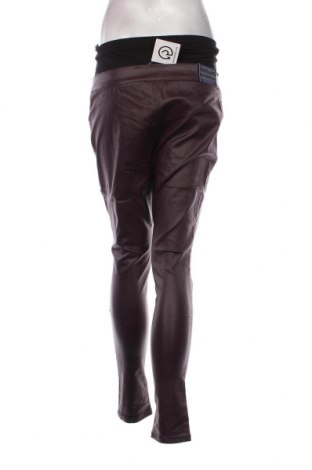 Дамски панталон Forever Fit, Размер M, Цвят Червен, Цена 12,88 лв.