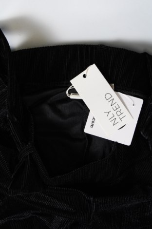Pantaloni de femei Nly Trend, Mărime L, Culoare Negru, Preț 151,32 Lei