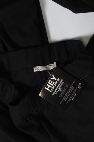 Γυναικείο παντελόνι Nly Trend, Μέγεθος XS, Χρώμα Μαύρο, Τιμή 7,11 €