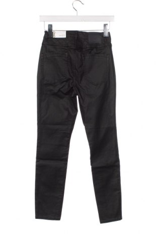 Дамски панталон ONLY, Размер XS, Цвят Черен, Цена 10,26 лв.