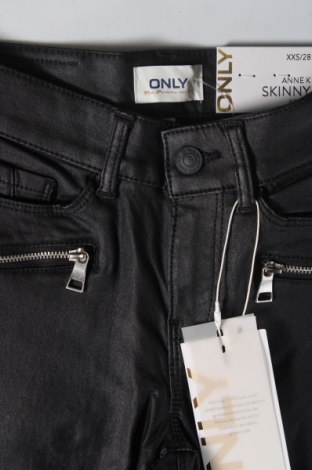 Dámské kalhoty  ONLY, Velikost XXS, Barva Černá, Cena  133,00 Kč