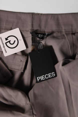Дамски панталон Pieces, Размер M, Цвят Сив, Цена 54,00 лв.