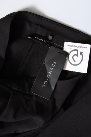 Γυναικείο παντελόνι Trendyol, Μέγεθος M, Χρώμα Μαύρο, Τιμή 7,62 €
