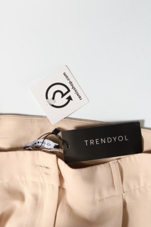 Дамски панталон Trendyol, Размер M, Цвят Бежов, Цена 14,79 лв.