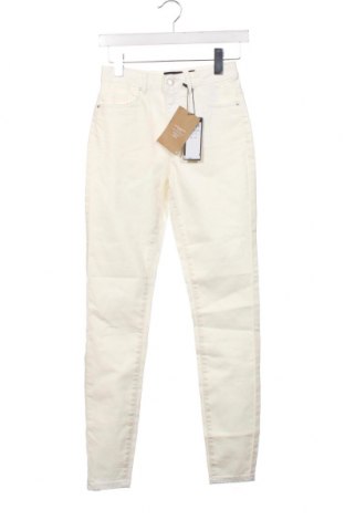 Pantaloni de femei Vero Moda, Mărime XS, Culoare Alb, Preț 49,74 Lei