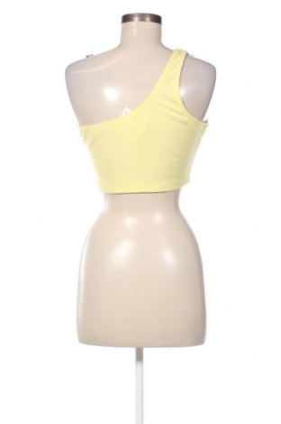 Γυναικείο αμάνικο μπλουζάκι Glamorous, Μέγεθος M, Χρώμα Κίτρινο, Τιμή 3,29 €
