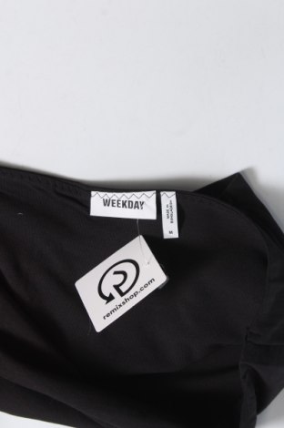 Γυναικείο αμάνικο μπλουζάκι Weekday, Μέγεθος M, Χρώμα Μαύρο, Τιμή 3,46 €