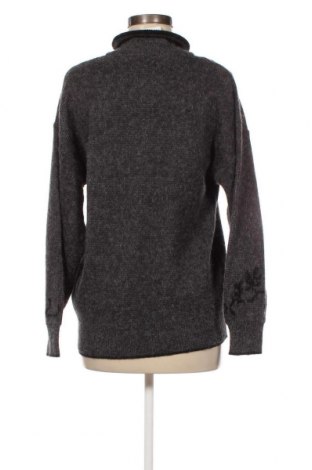 Дамски пуловер, Размер M, Цвят Сив, Цена 3,48 лв.