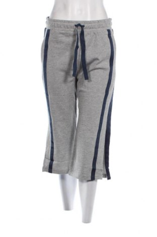 Pantaloni trening de femei Urban Classics, Mărime M, Culoare Gri, Preț 38,03 Lei