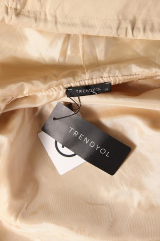 Γυναικείο μπουφάν Trendyol, Μέγεθος S, Χρώμα  Μπέζ, Τιμή 12,79 €