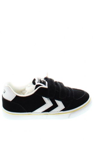 Детски обувки Hummel, Размер 30, Цвят Черен, Цена 57,60 лв.