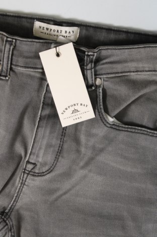 Herren Jeans Newport Bay Sailing Club, Größe XS, Farbe Grau, Preis 4,93 €
