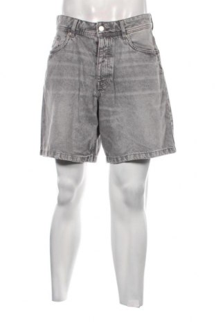 Pantaloni scurți de bărbați Reserved, Mărime M, Culoare Gri, Preț 60,59 Lei