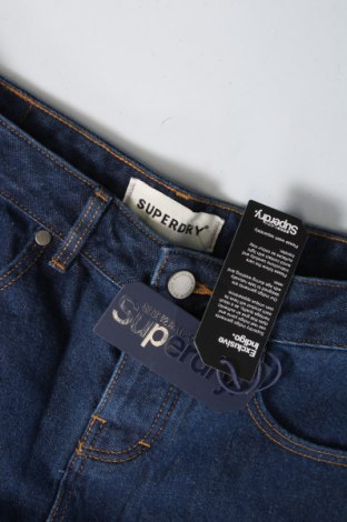 Мъжки къс панталон Superdry, Размер M, Цвят Син, Цена 14,96 лв.