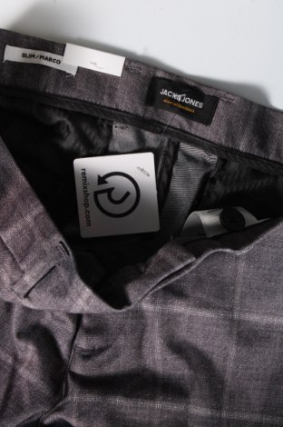 Ανδρικό παντελόνι Jack & Jones, Μέγεθος M, Χρώμα Γκρί, Τιμή 6,76 €