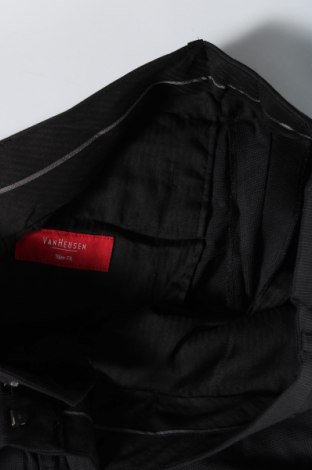 Ανδρικό παντελόνι Van Heusen, Μέγεθος M, Χρώμα Μαύρο, Τιμή 17,94 €