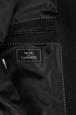 Palton de bărbați Wool & Cashmere, Mărime M, Culoare Gri, Preț 78,29 Lei