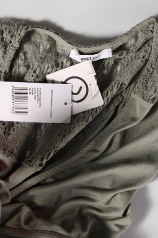 Kleid About You, Größe M, Farbe Grün, Preis 35,05 €