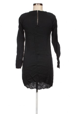 Šaty  Bruuns Bazaar, Velikost M, Barva Černá, Cena  414,00 Kč