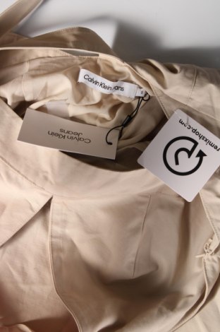 Рокля Calvin Klein, Размер S, Цвят Бежов, Цена 246,00 лв.