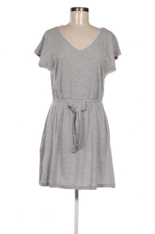 Kleid Edc By Esprit, Größe S, Farbe Grau, Preis € 23,66