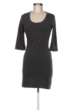 Kleid Janina, Größe S, Farbe Grau, Preis 2,02 €