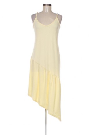 Φόρεμα Minimum, Μέγεθος M, Χρώμα Κίτρινο, Τιμή 6,93 €