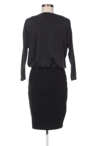 Kleid Modstrom, Größe M, Farbe Mehrfarbig, Preis 3,70 €