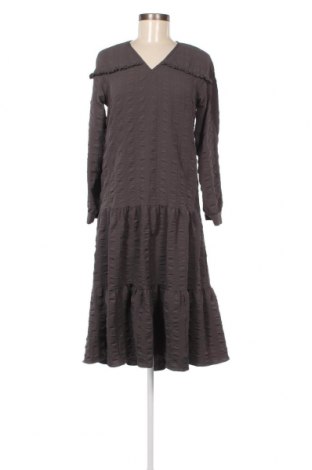 Kleid Monki, Größe XXS, Farbe Grau, Preis € 4,29