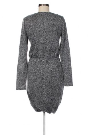 Kleid Numph, Größe L, Farbe Grau, Preis 5,34 €