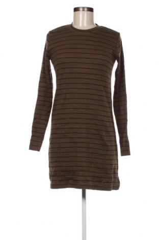 Kleid Pull&Bear, Größe M, Farbe Grün, Preis 20,18 €