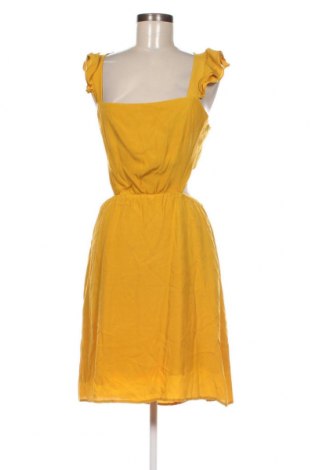 Šaty  Trendyol, Velikost L, Barva Žlutá, Cena  236,00 Kč