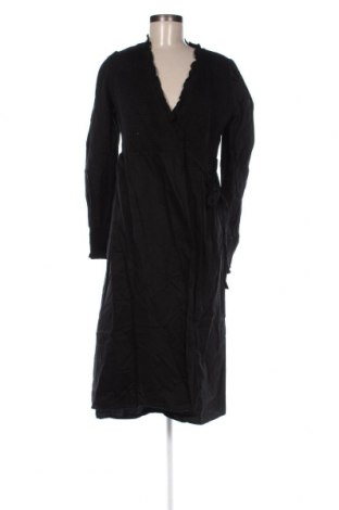Kleid Y.A.S, Größe XS, Farbe Schwarz, Preis 31,57 €