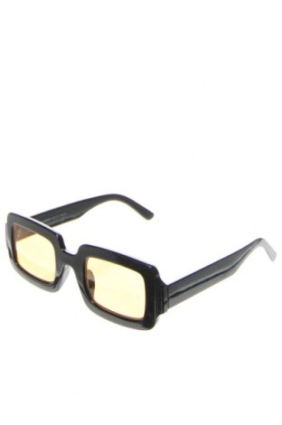 Sluneční brýle   Pull&Bear, Barva Černá, Cena  261,00 Kč