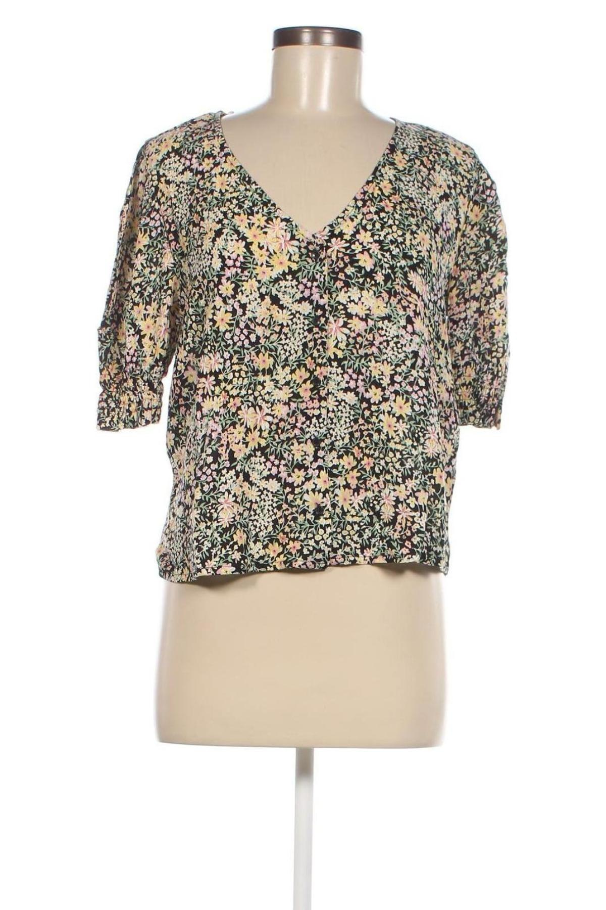Γυναικείο πουκάμισο ONLY, Μέγεθος XS, Χρώμα Πολύχρωμο, Τιμή 3,90 €
