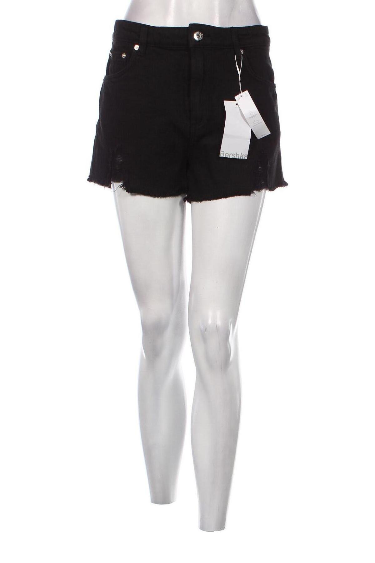 Γυναικείο κοντό παντελόνι Bershka, Μέγεθος M, Χρώμα Μαύρο, Τιμή 15,98 €