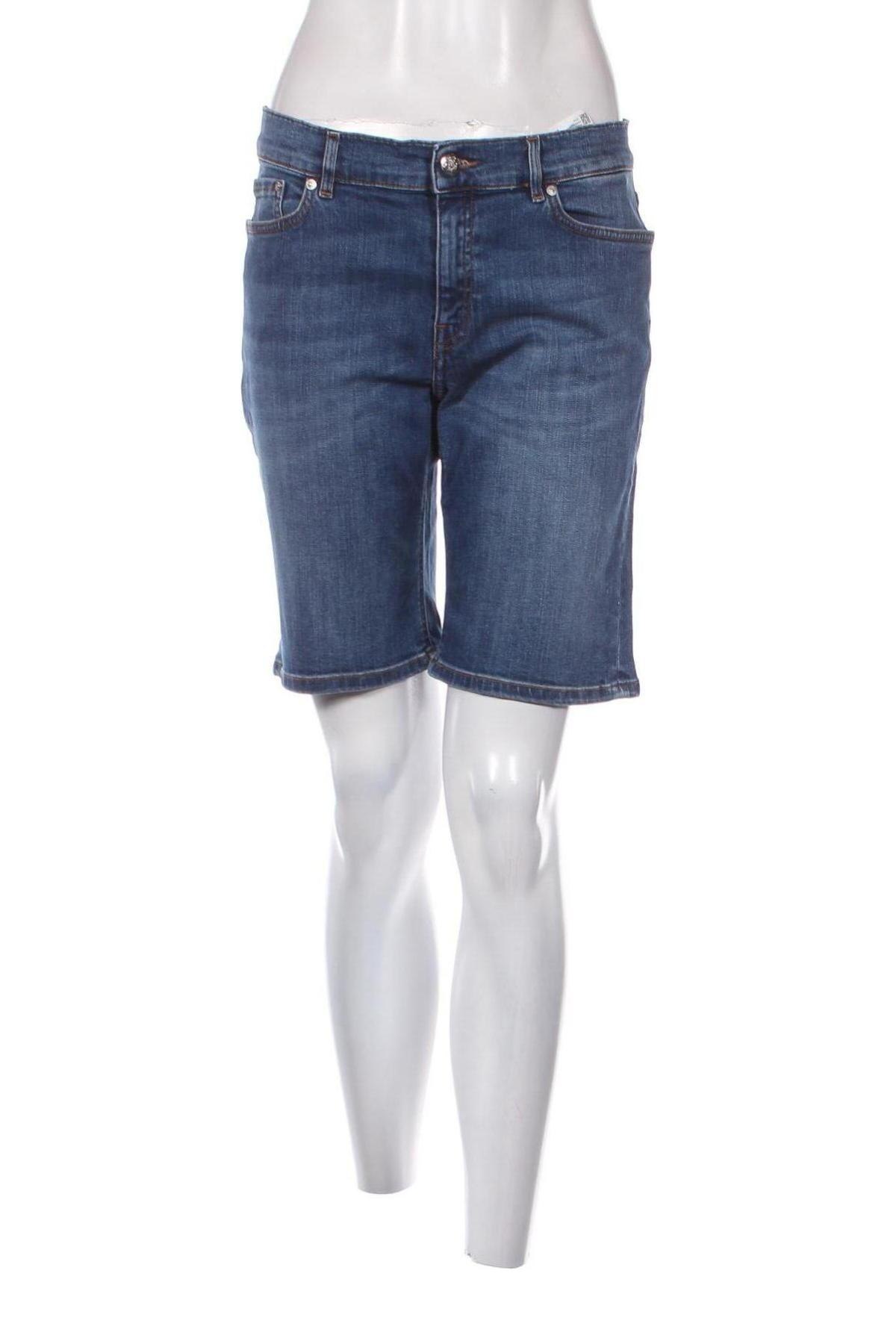 Дамски къс панталон Escada Sport, Размер XS, Цвят Син, Цена 25,60 лв.
