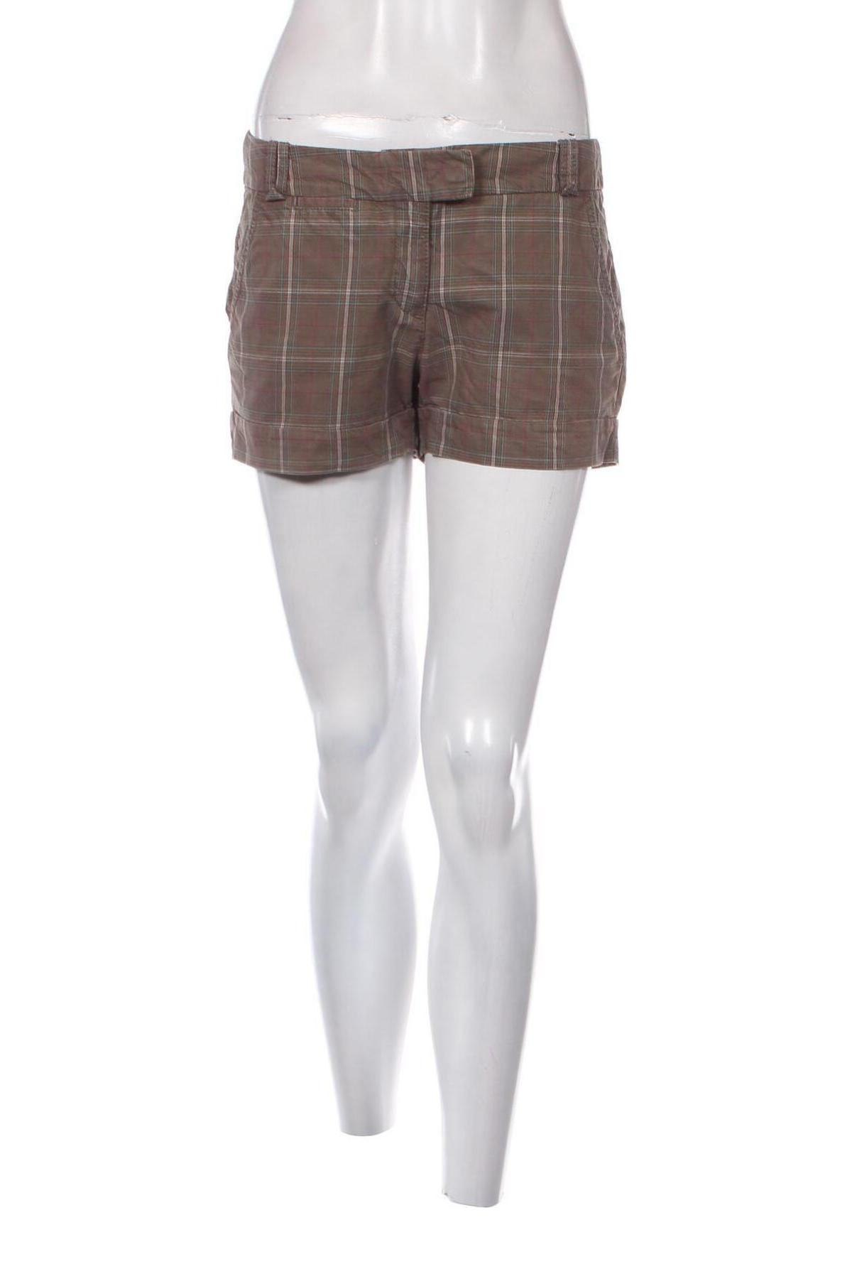 Дамски къс панталон S.Oliver, Размер M, Цвят Зелен, Цена 5,04 лв.