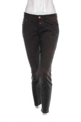 Damen Jeans Closed, Größe M, Farbe Braun, Preis 19,99 €