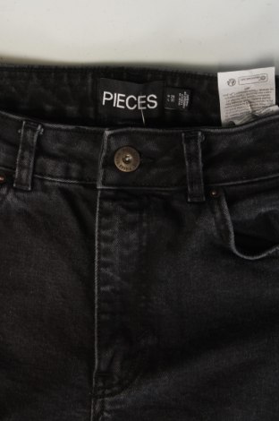 Damen Jeans Pieces, Größe XS, Farbe Schwarz, Preis € 23,99