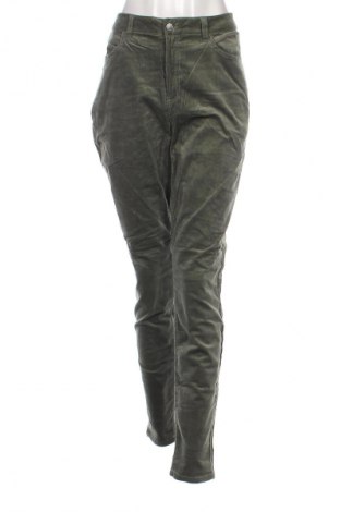 Damen Cordhose, Größe XXL, Farbe Grün, Preis 20,49 €