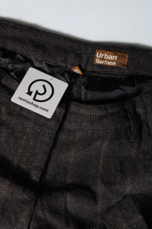 Damen Shorts Urban Surface, Größe S, Farbe Braun, Preis 13,49 €