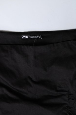 Pantaloni scurți de femei Zara, Mărime M, Culoare Negru, Preț 51,00 Lei