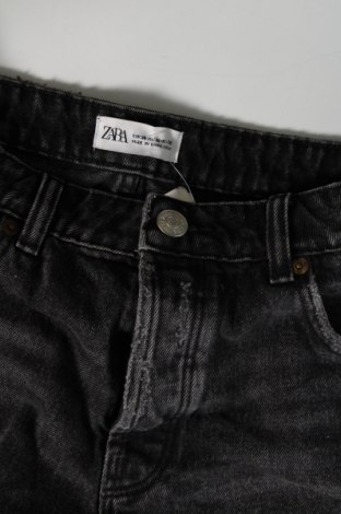 Pantaloni scurți de femei Zara, Mărime M, Culoare Negru, Preț 30,99 Lei