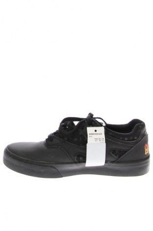 Încălțăminte de damă DC Shoes, Mărime 38, Culoare Negru, Preț 156,28 Lei