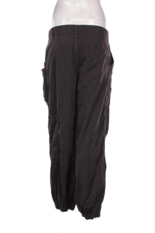 Damenhose BDG, Größe S, Farbe Grau, Preis 28,99 €