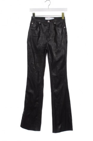 Pantaloni de femei Bershka, Mărime XS, Culoare Negru, Preț 95,99 Lei