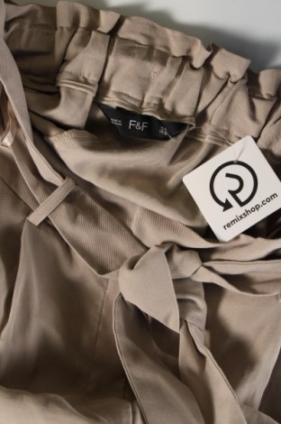 Damenhose F&F, Größe M, Farbe Beige, Preis € 15,00