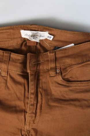 Pantaloni de femei H&M L.O.G.G., Mărime XS, Culoare Maro, Preț 77,78 Lei