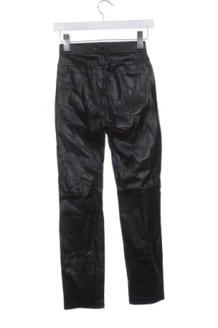 Pantaloni de femei Stradivarius, Mărime XXS, Culoare Negru, Preț 48,99 Lei